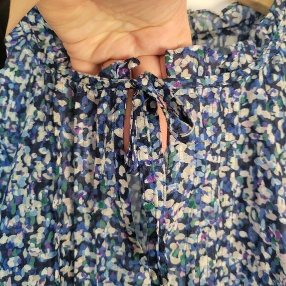 LOFT Spectral Blues patterned blouse - Picture 4 of 12